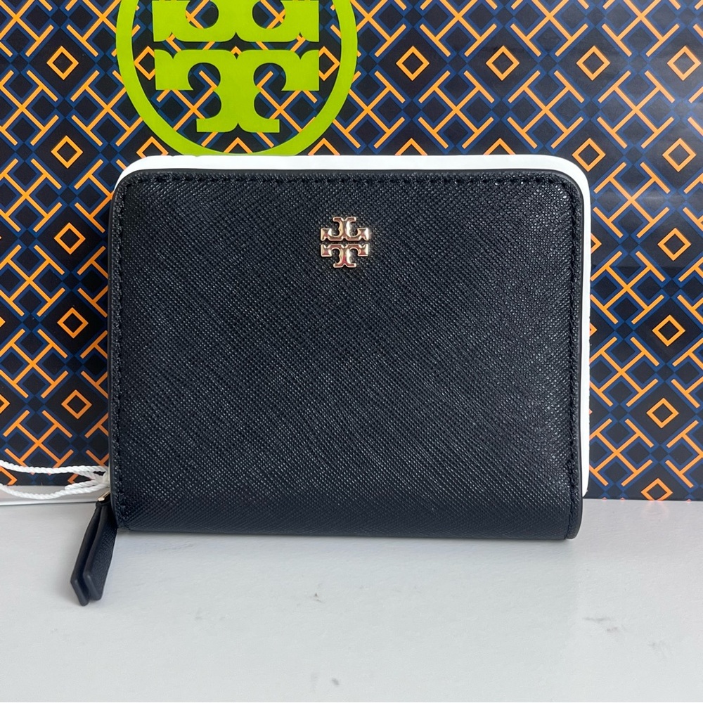 NWT Tory Burch Black Bifold Wallet